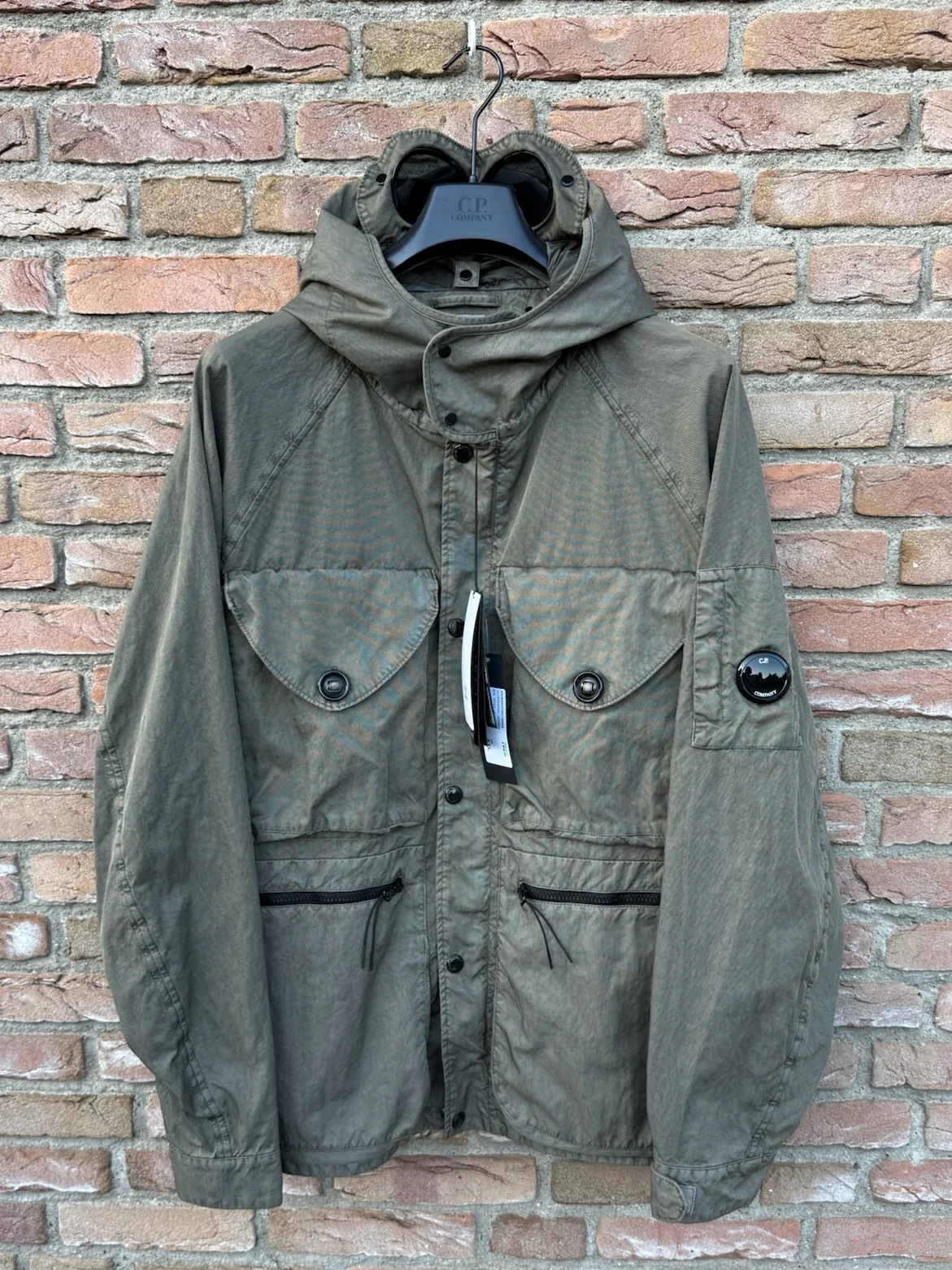 Full Stock